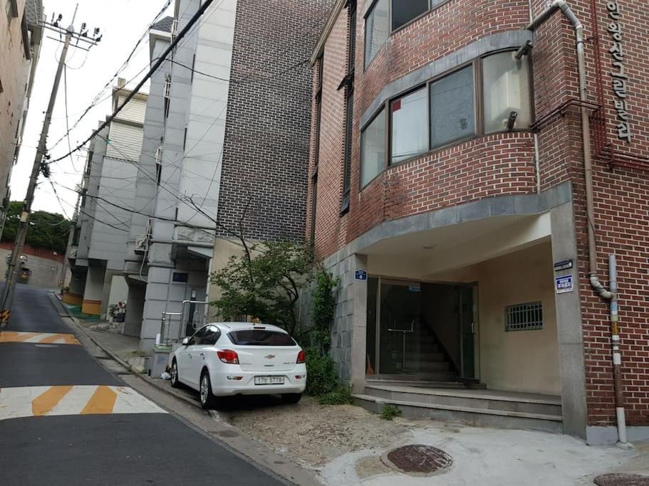 Gyeongbokgung Palace Seochon Christian Home - Foreigner Only Seúl Exterior foto